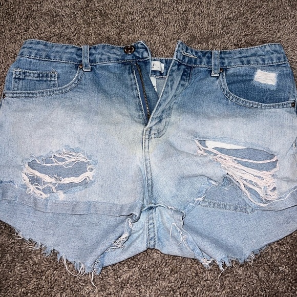 Pacsun size 27 blue jean shorts - Picture 2 of 3